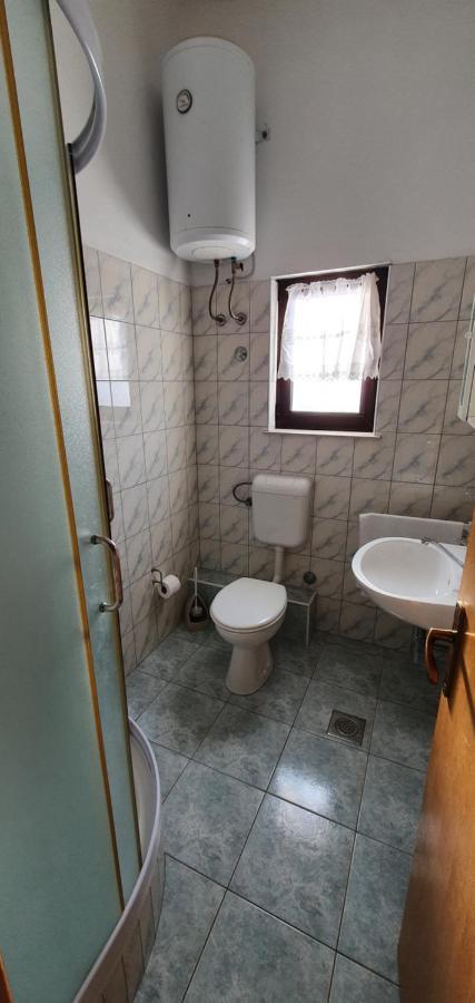 Apartments Duvnjak Omis Bagian luar foto