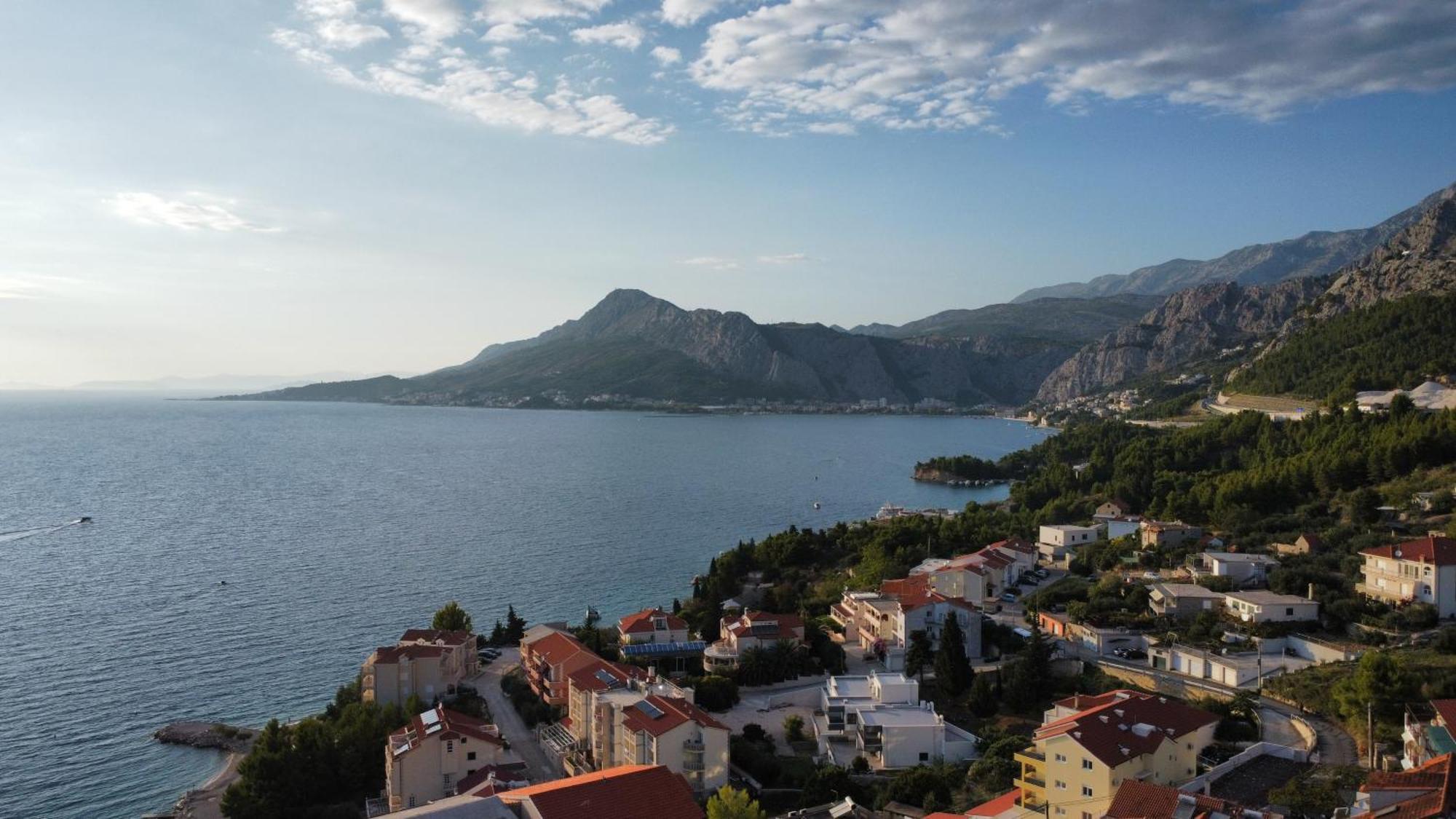 Apartments Duvnjak Omis Bagian luar foto